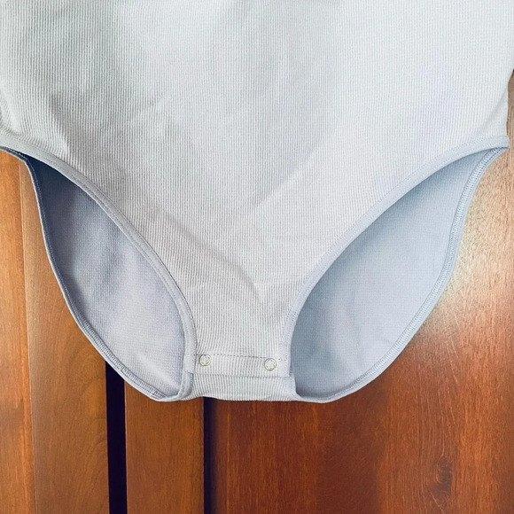 Free People Intimately Bodysuit Cutout Sleeveless Purple Size Medium/Large NEW - Picture 3 of 7